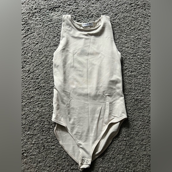 Creme bodysuit - Picture 1 of 3